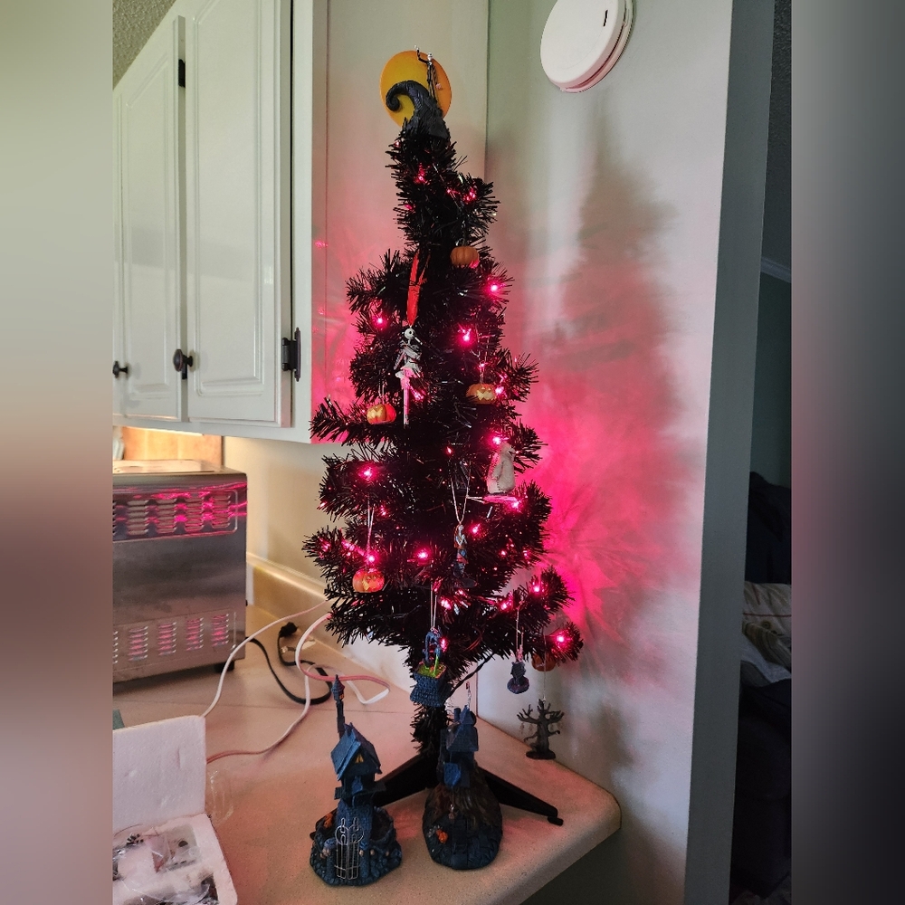 The Bradford Exchange Nightmare Before Christmas Tree